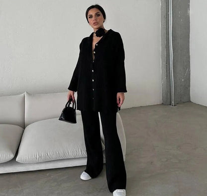 Adriana - Two-Piece Button Set