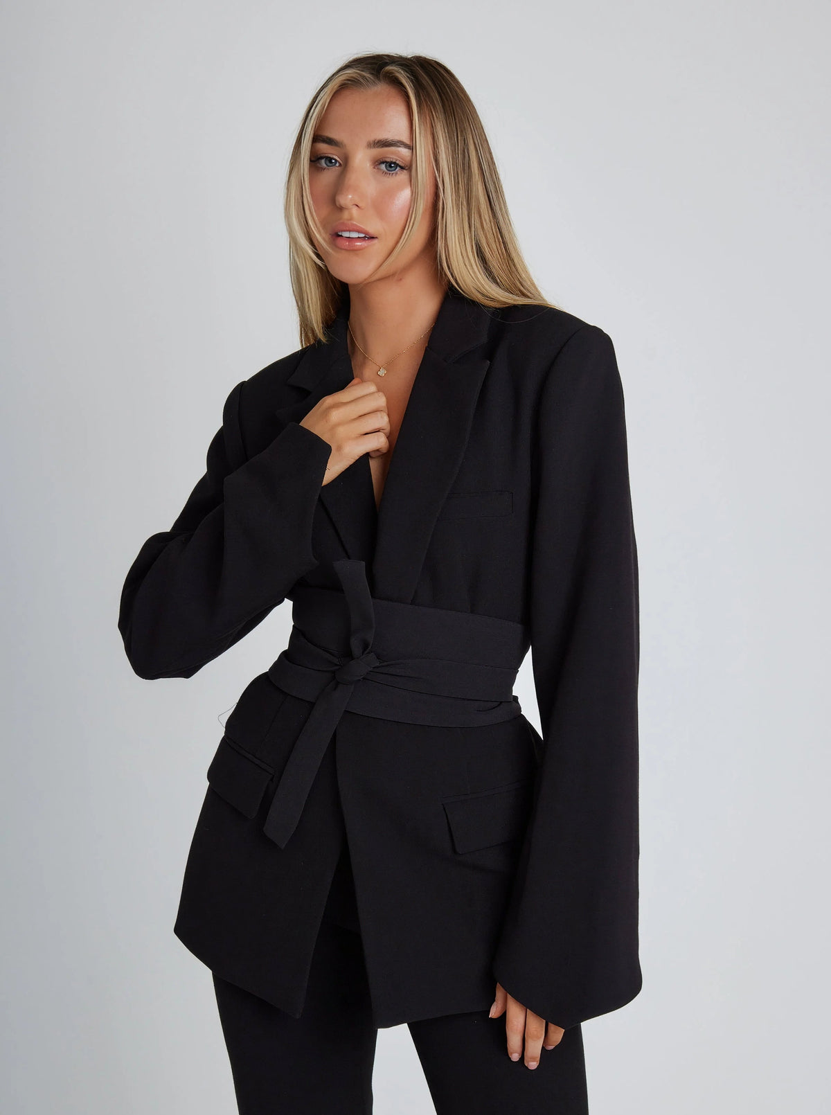 Mariel - Elegant and Unique Blazer