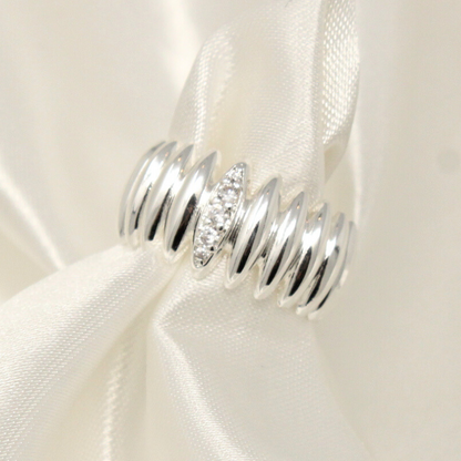 Lulia Ring
