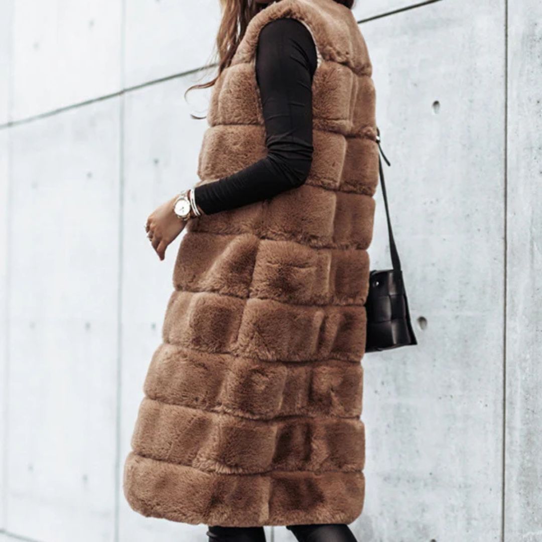 Iris Vest | Sleeveless midi cut
