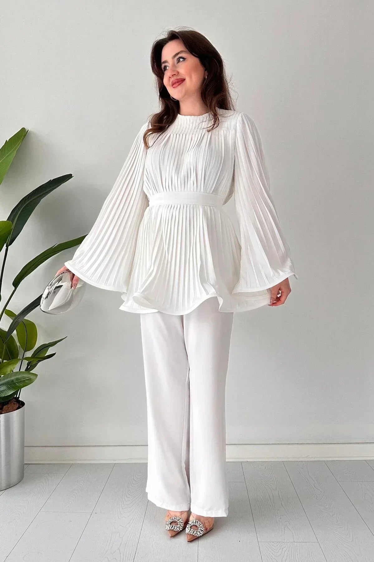 Milena Set - Elegant and Pleated
