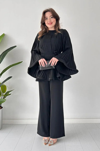 Milena Set - Elegant and Pleated