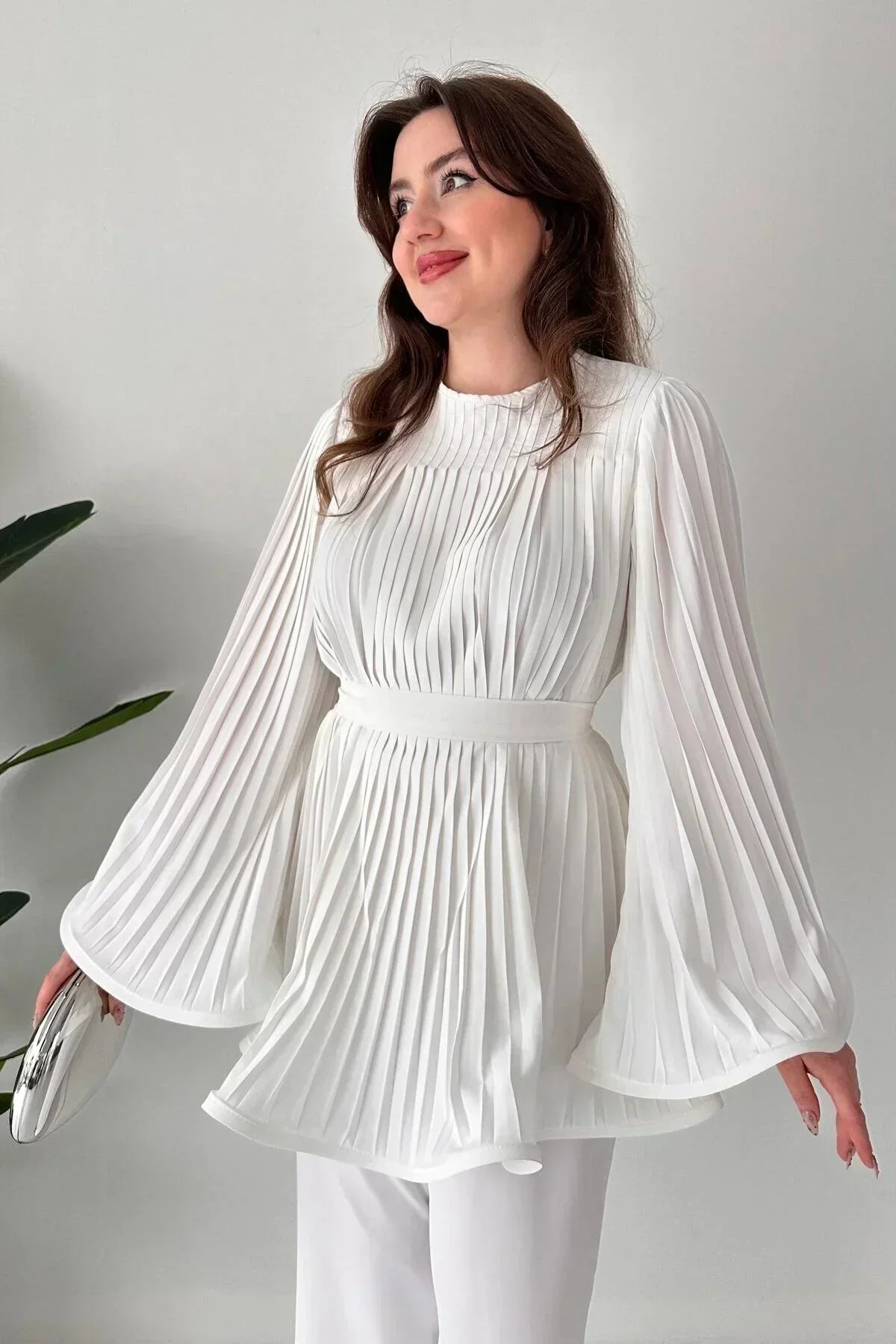 Milena Set - Elegant and Pleated