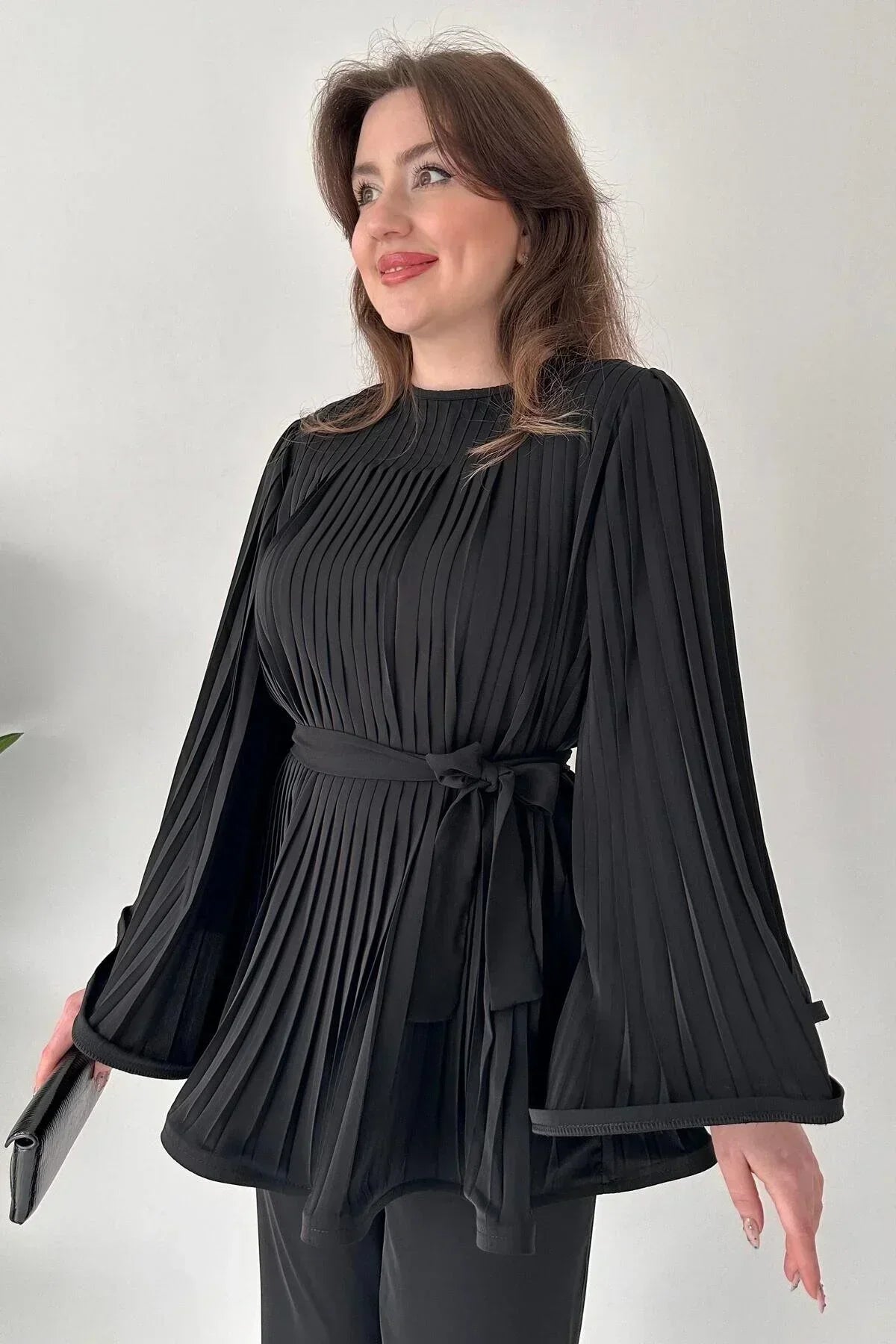 Milena Set - Elegant and Pleated