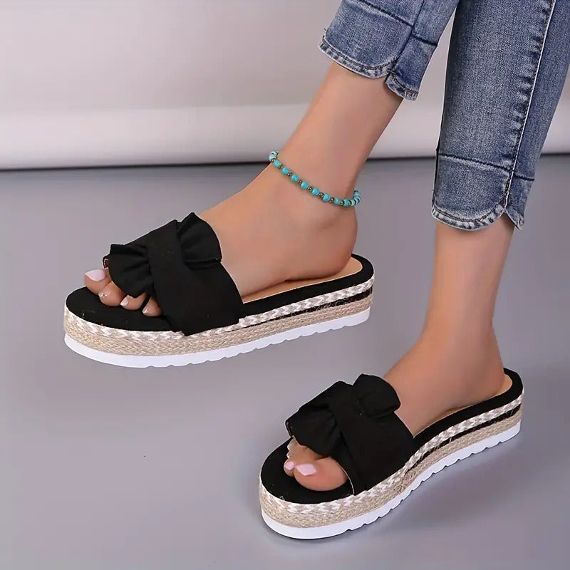Non-slip bow slippers