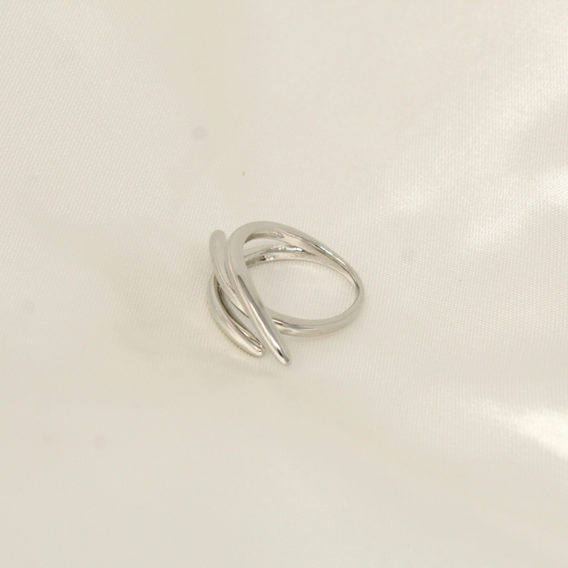 Rutilia Ring