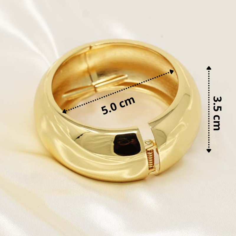 Multum bangle bracelet