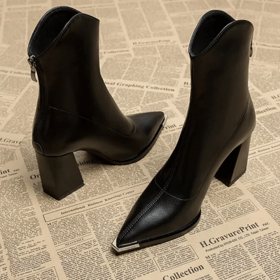 Leather heeled boots | Elombe™