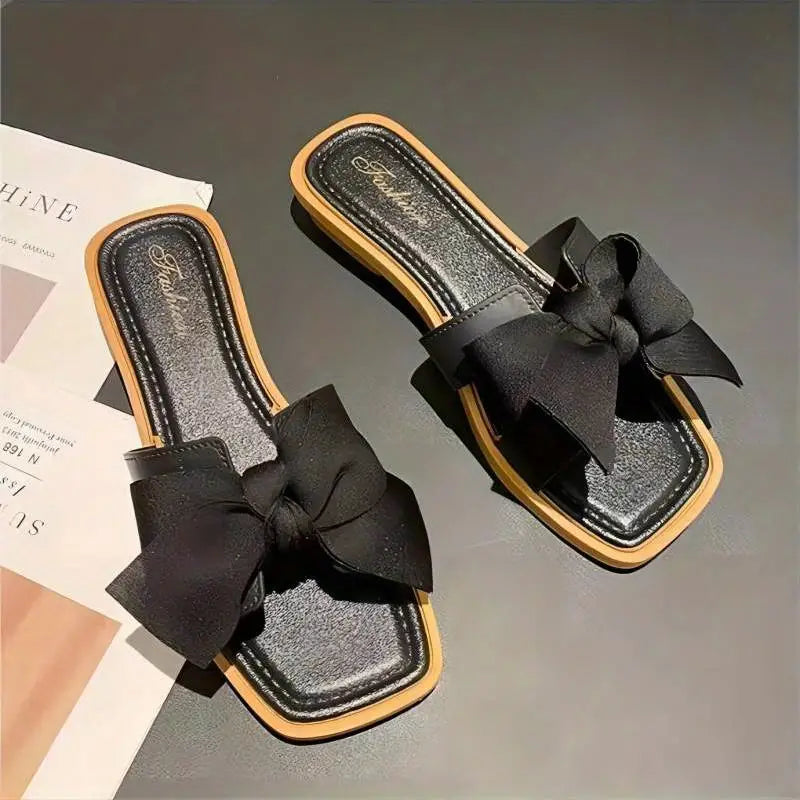 Flat bow slippers