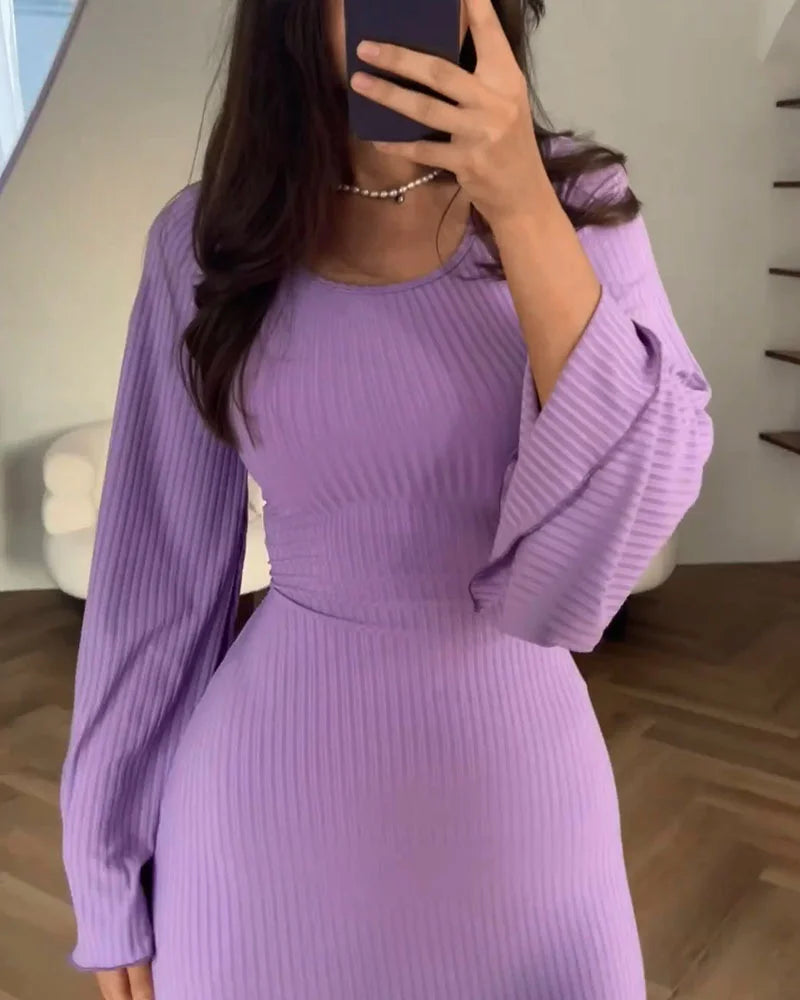 Nadia Dress - Elegant and Classic