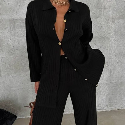 Adriana - Two-Piece Button Set
