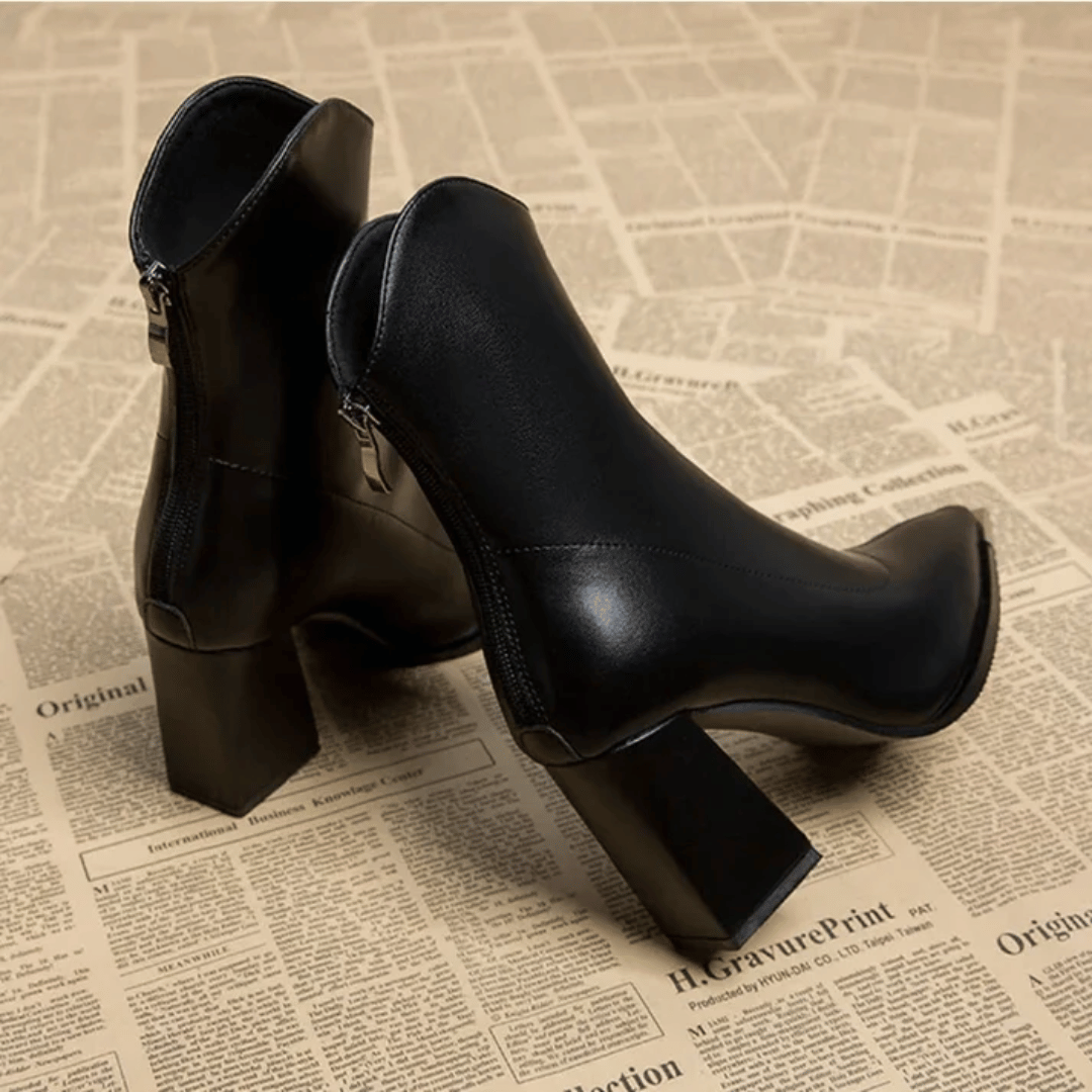 Leather heeled boots | Elombe™