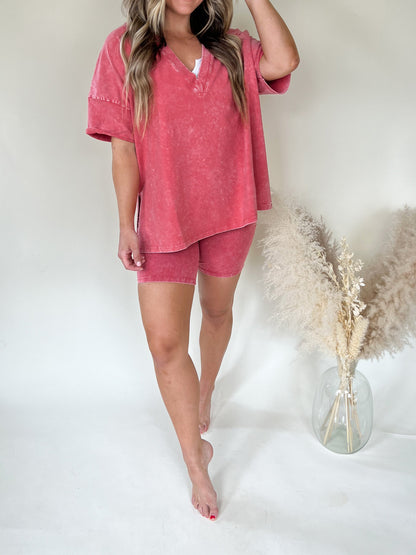 Sandra - T-shirt and Shorts Set