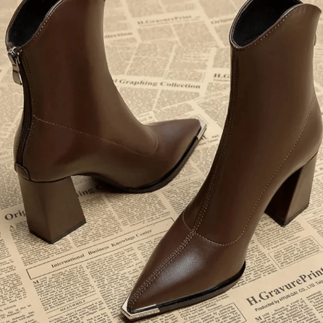 Leather heeled boots | Elombe™