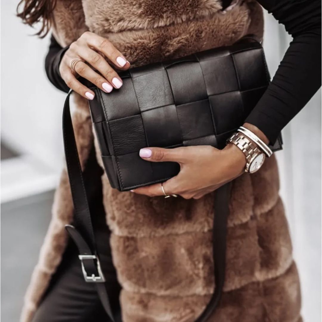 Iris Vest | Sleeveless midi cut
