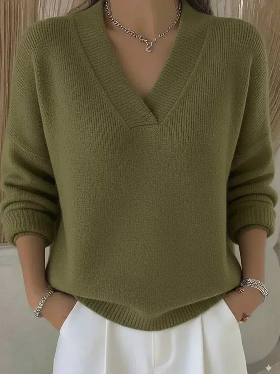 Violeta | Loose-Fit V-Neck Sweater