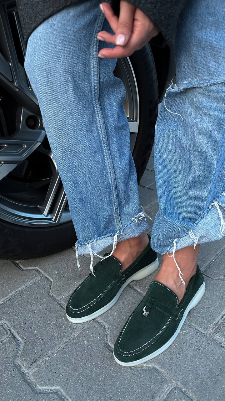 Bernardita Loafers - Chic Suede