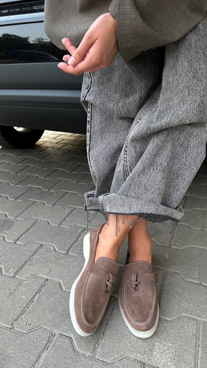 Bernardita Loafers - Chic Suede