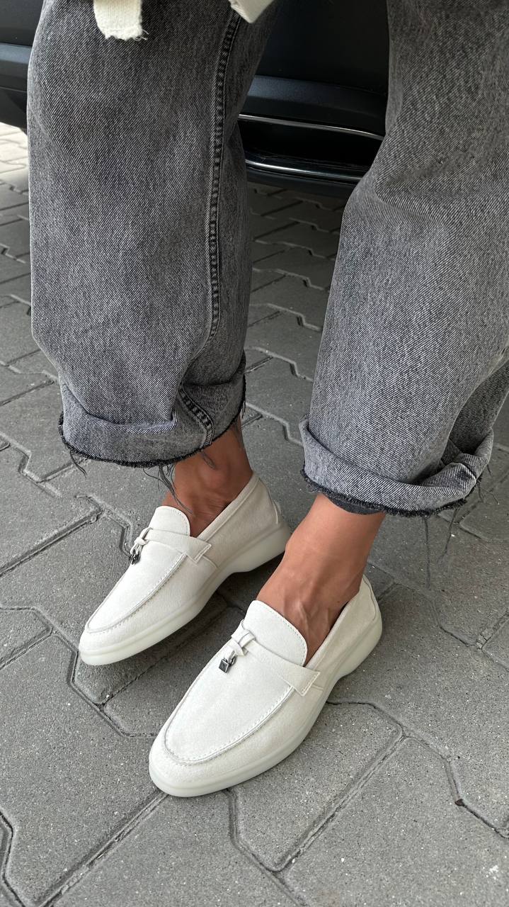 Bernardita Loafers - Chic Suede