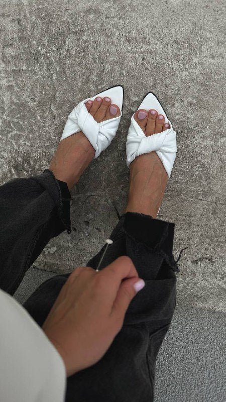 Laura Stilettos - Elegant with Bow