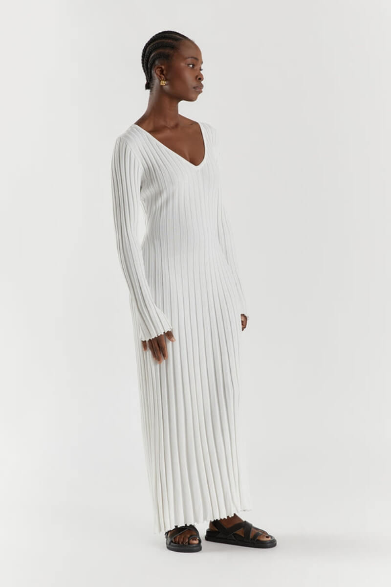 Zoe™ Elegant V-neck dress