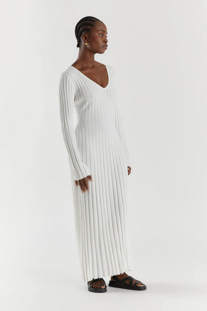 Zoe™ Elegant V-neck dress