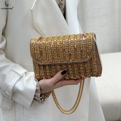 Elegant crystal handbag - zicatela