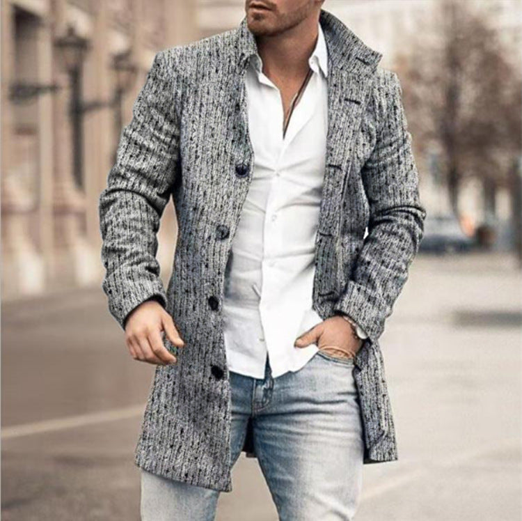 Lightweight men's jacket, elegant and practical for autumn or spring