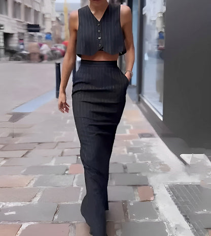 Natalia - Elegant and Classic Outfit