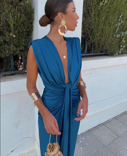 Maya™ plunge party dress