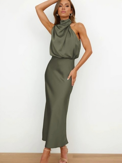 Laura | Chic women's evening dress with halter neck and flowy cut