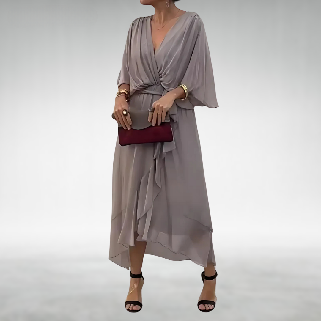 Izel | Elegant V-neck maxi dress