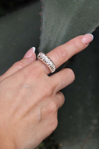 Plinia Ring