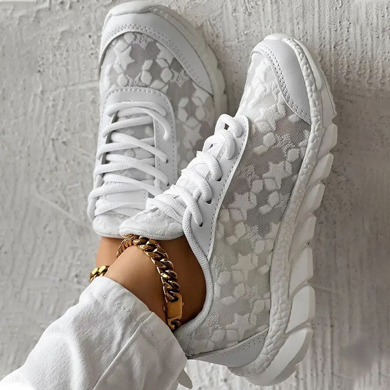 Sara Sneakers