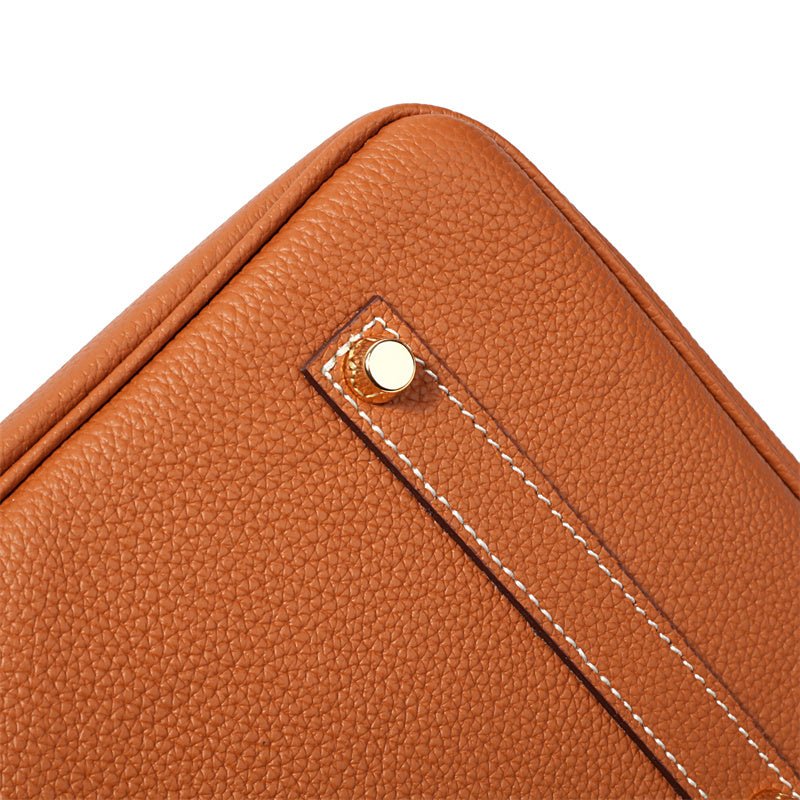 Amelia Handbag – Timeless Elegance