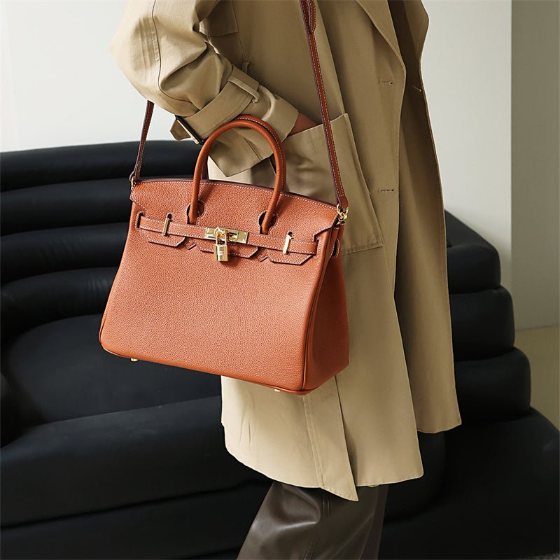 Amelia Handbag – Timeless Elegance