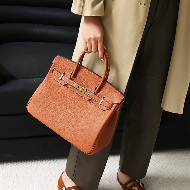 Amelia Handbag – Timeless Elegance