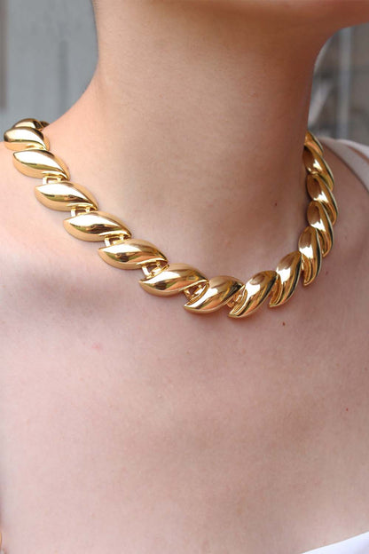 Junia Necklace