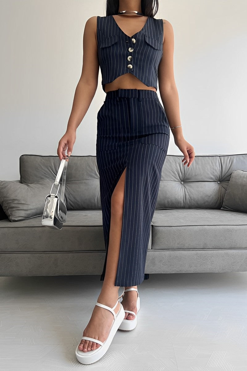 Natalia - Elegant and Classic Outfit