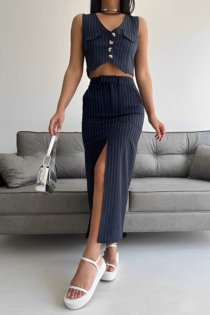 Natalia - Elegant and Classic Outfit