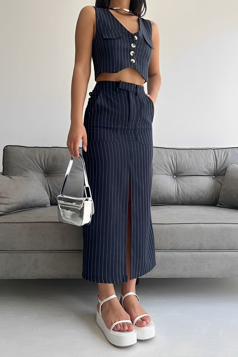 Natalia - Elegant and Classic Outfit