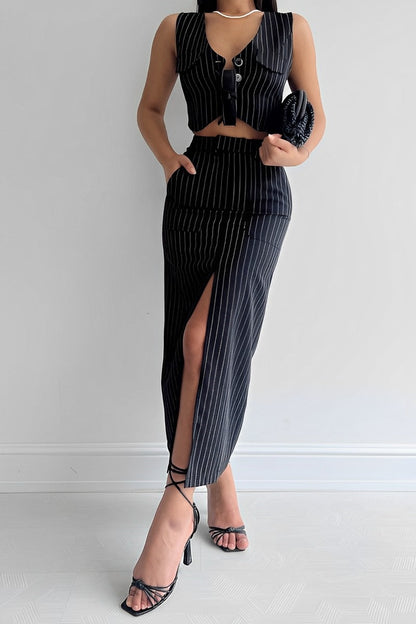 Natalia - Elegant and Classic Outfit