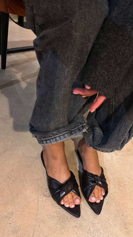 Laura Stilettos - Elegant with Bow