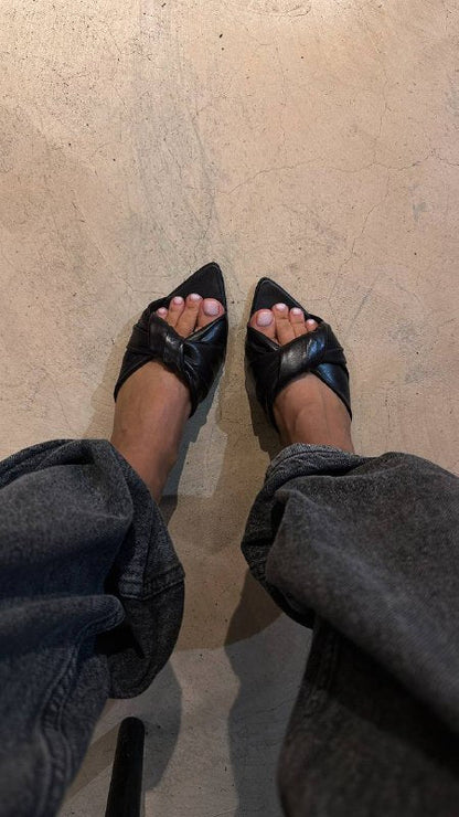 Laura Stilettos - Elegant with Bow