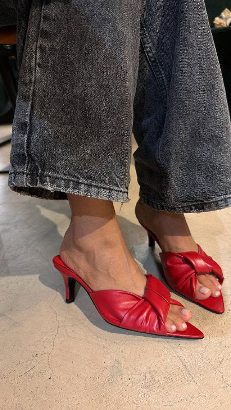 Laura Stilettos - Elegant with Bow