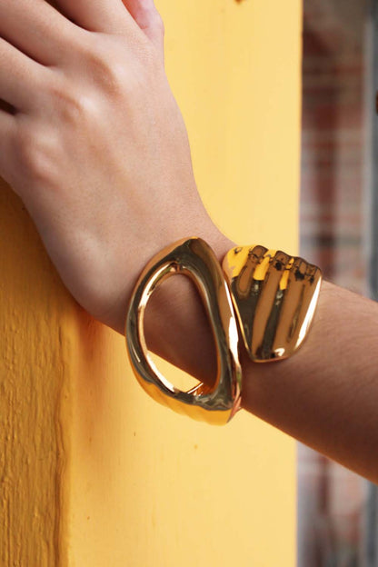 Hollow Multum Bracelet