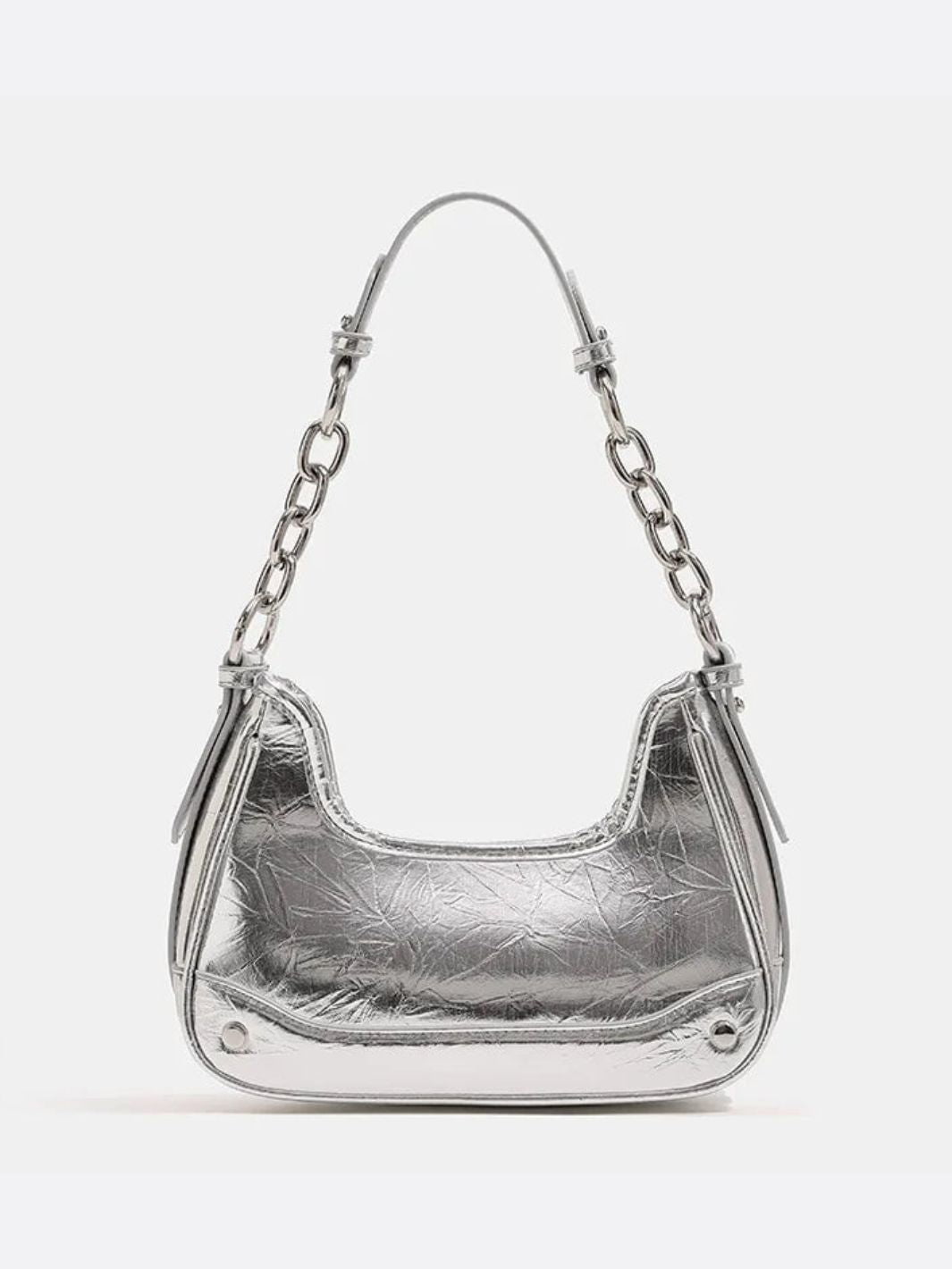 Chain bag – urban and modern style