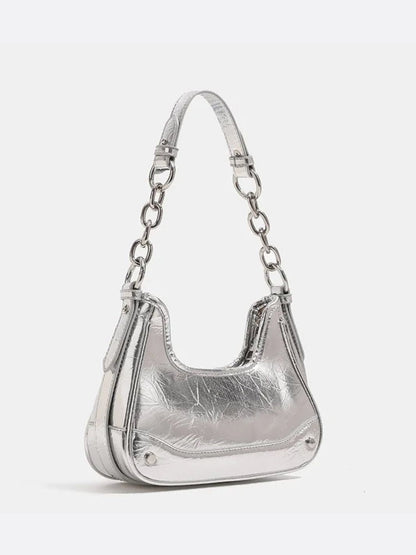 Chain bag – urban and modern style