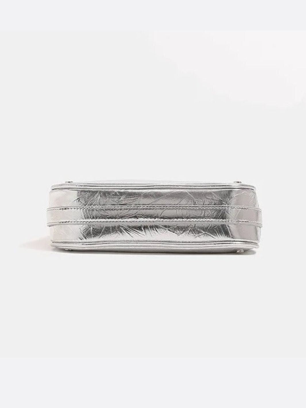 Chain bag – urban and modern style