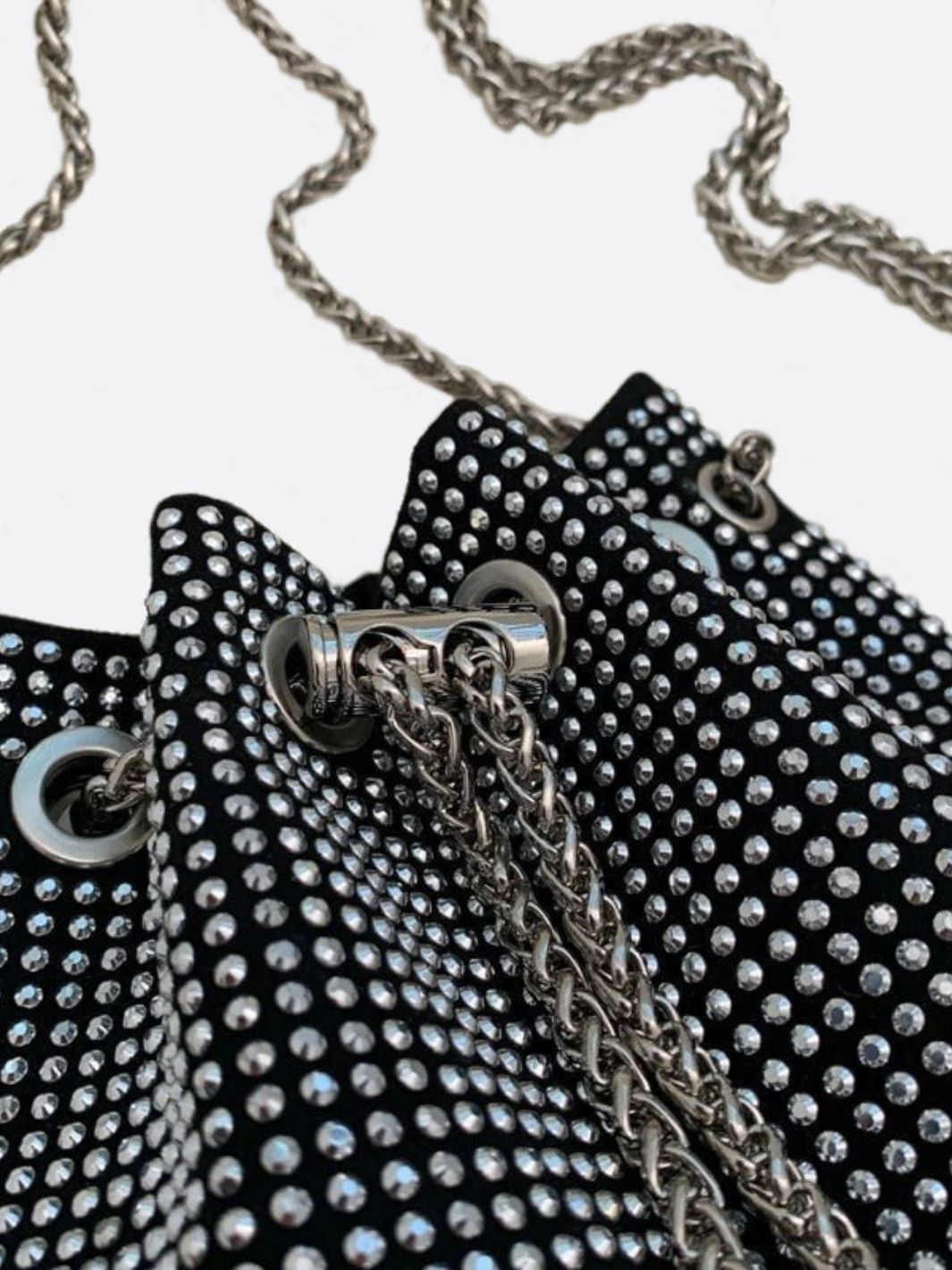 Mariana Bag – glamorous and functional style